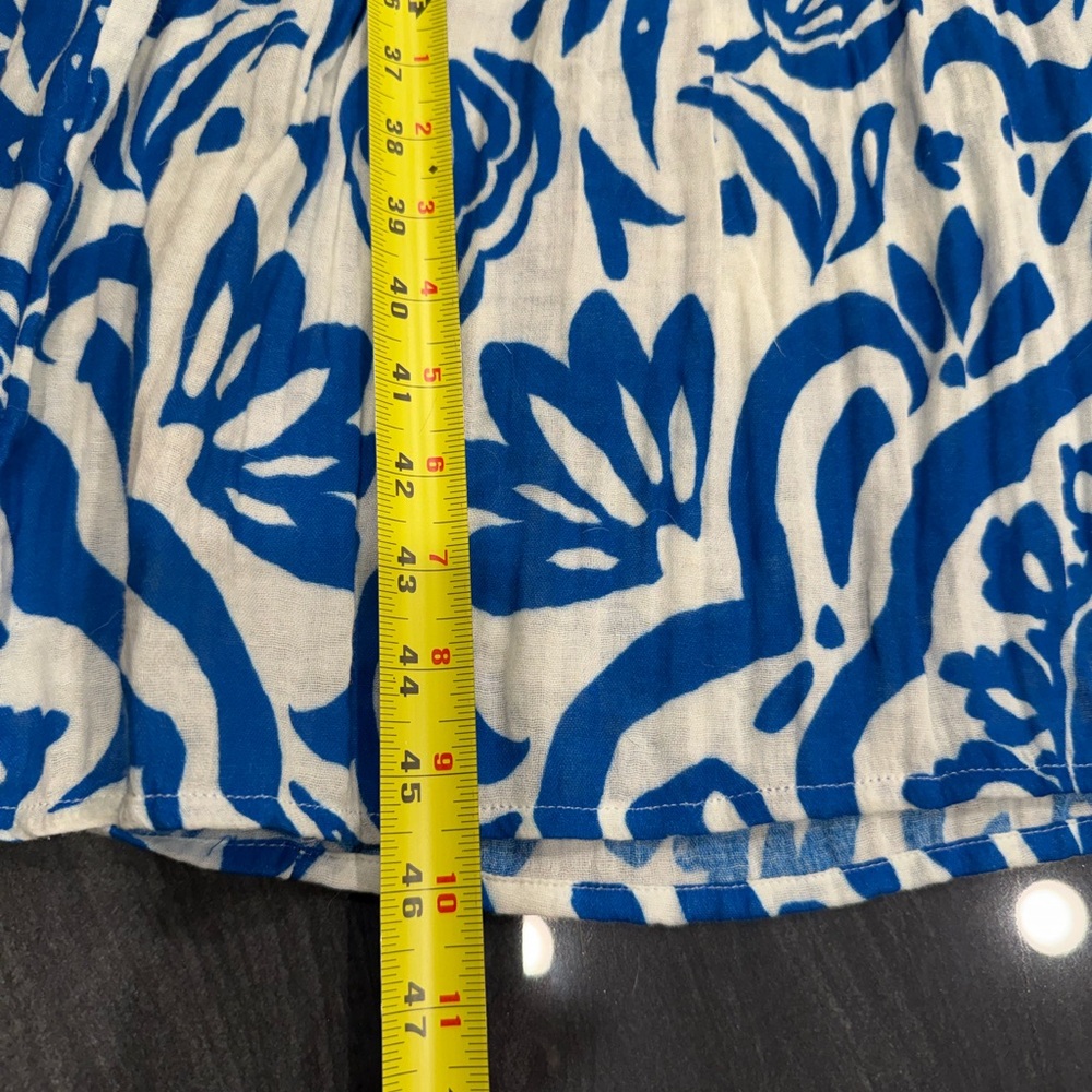 Velvet Blue and White Floral Puff-Sleeve Maxi Dress with Tiered Skirt - Picture 5 of 11